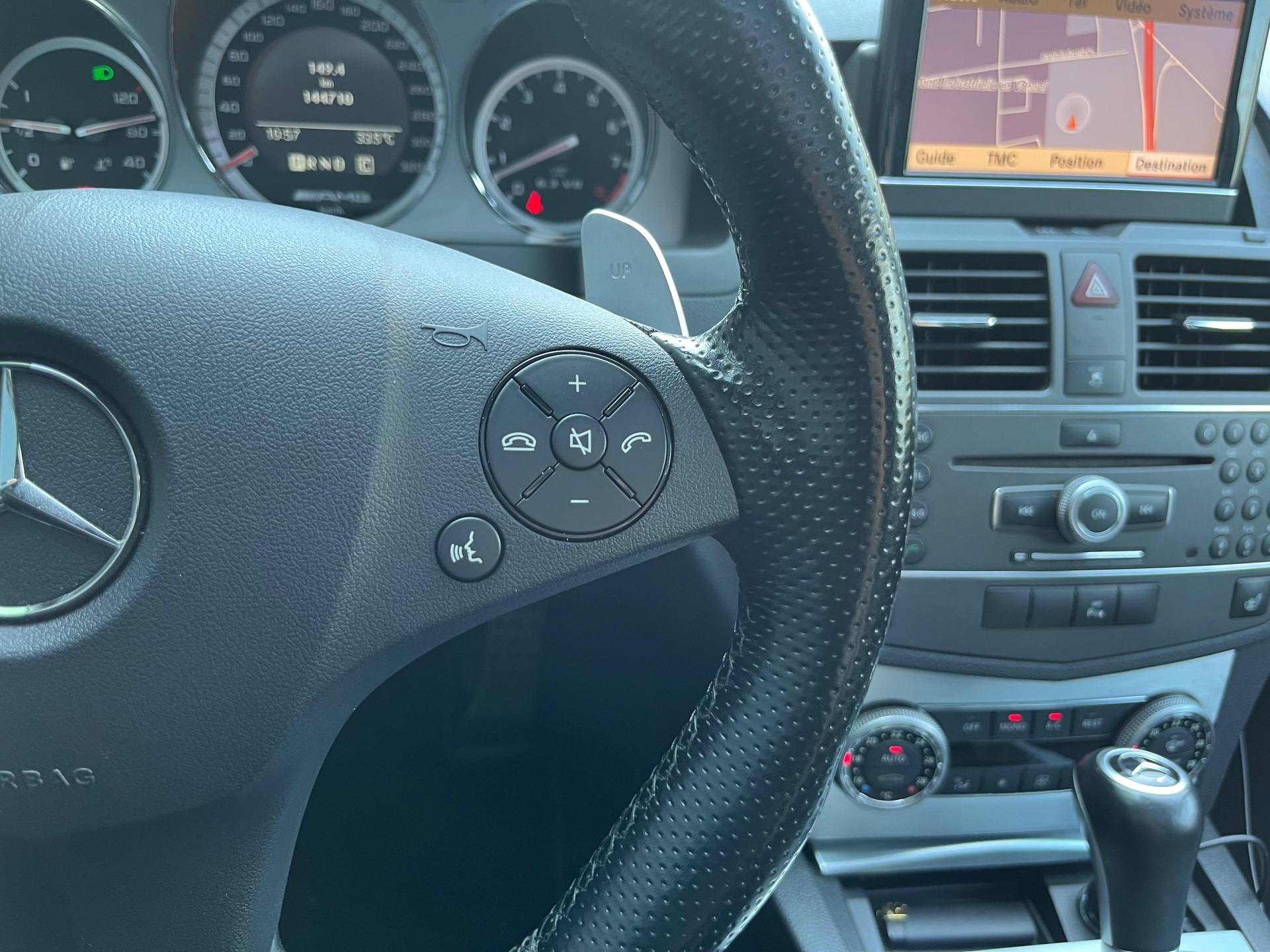 MERCEDES-BENZ C 63 AMG Avantgarde 7G-Tronic-image-16