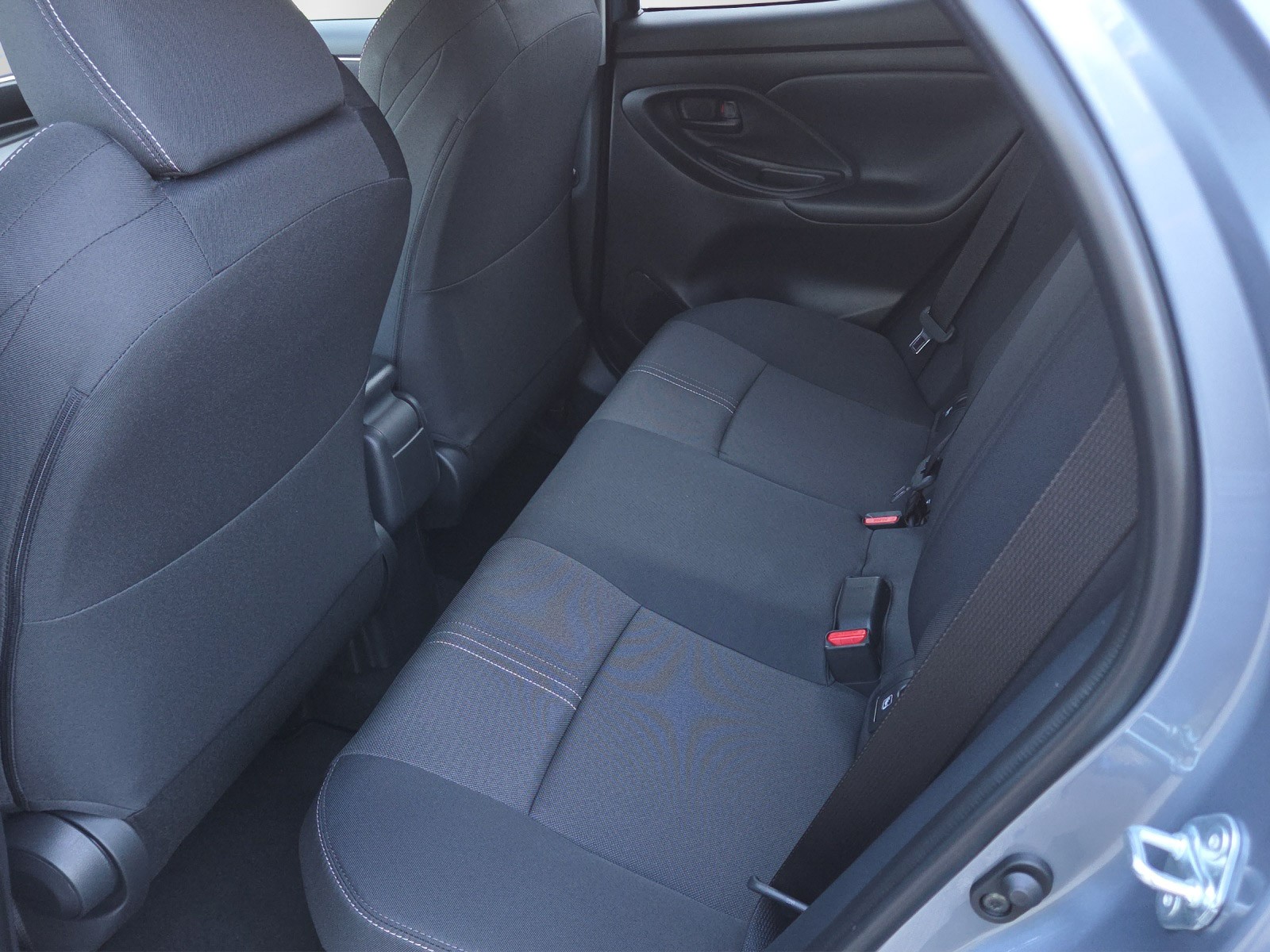TOYOTA Yaris 1.5 Trend e-CVT-image-10