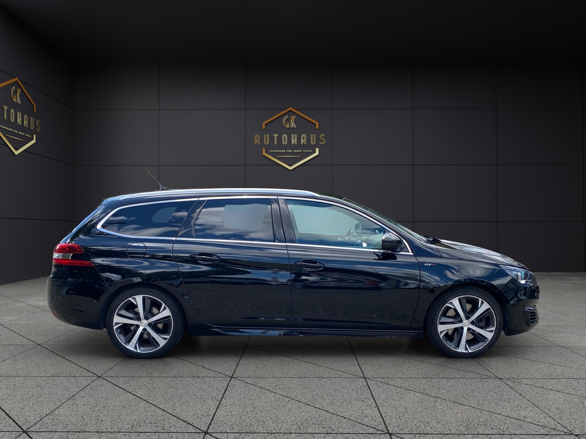 PEUGEOT 308 SW 2.0 BlueHDI GT Automatic-image-6