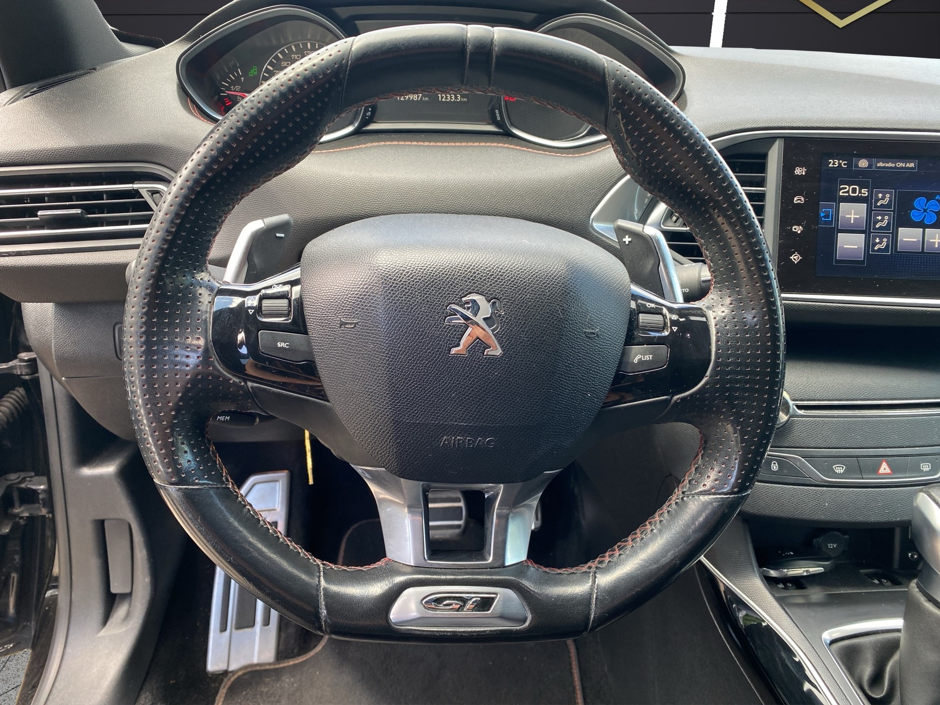 PEUGEOT 308 SW 2.0 BlueHDI GT Automatic-image-12