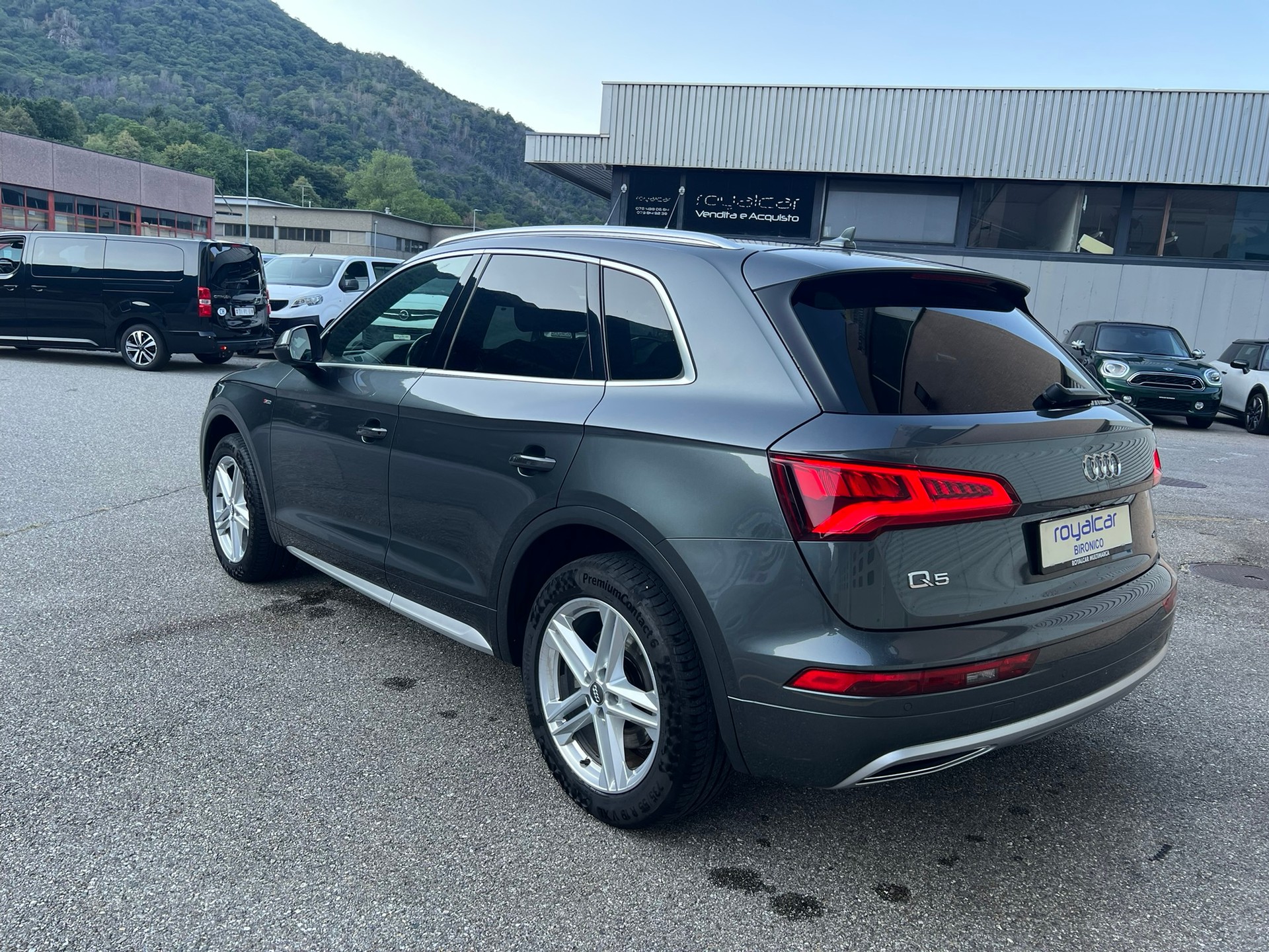 AUDI Q5 2.0 TDI S-LINE sport quattro S-tronic-image-3