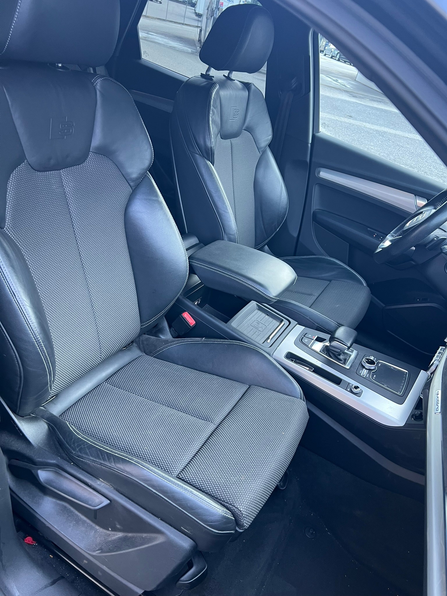 AUDI Q5 2.0 TDI S-LINE sport quattro S-tronic-image-8