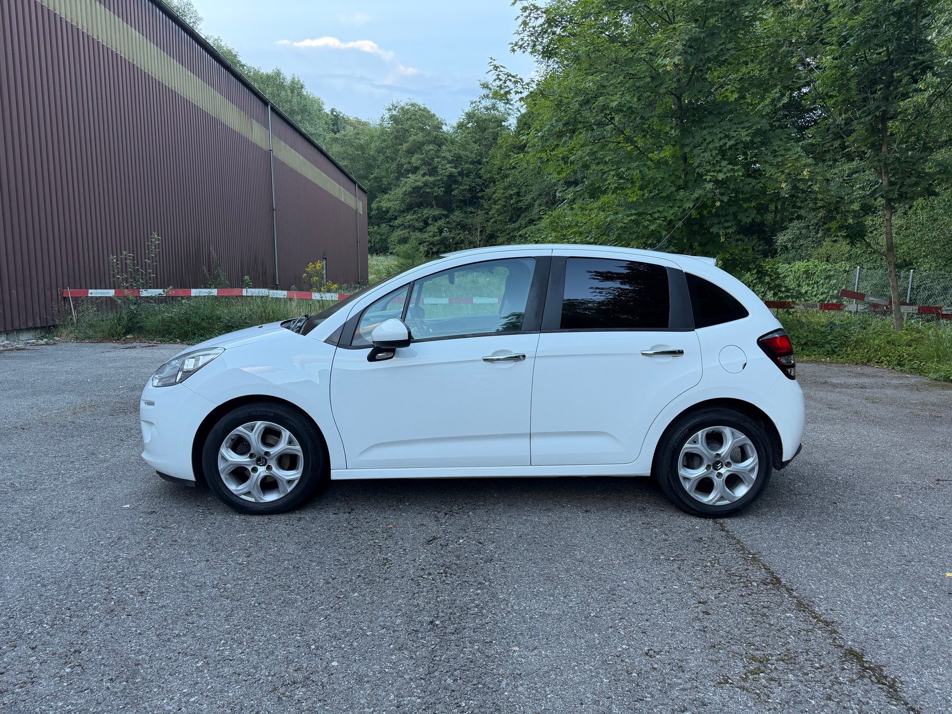 CITROEN C3 1.2i Exclusive-image-2