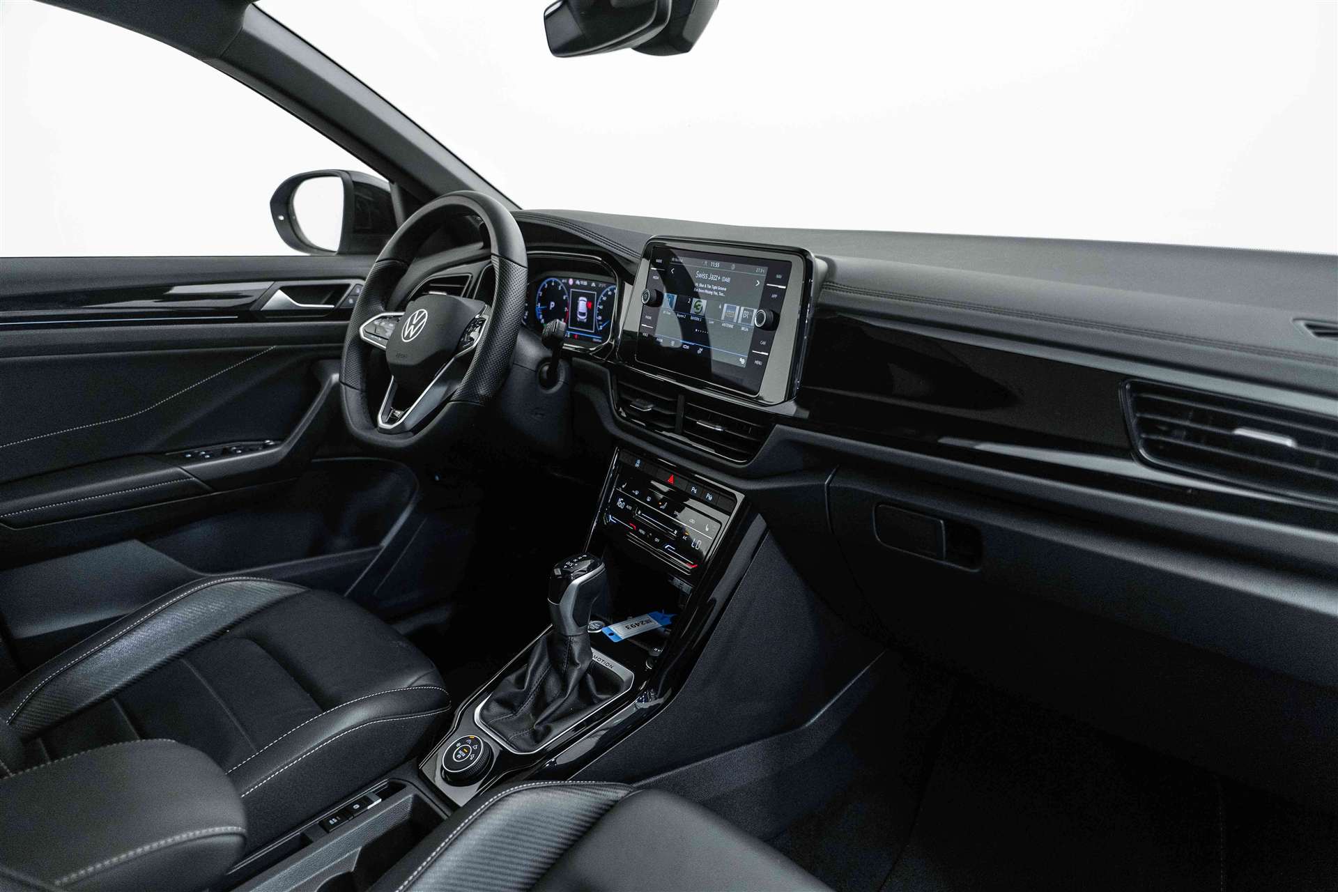 VW T-Roc 2.0 TSI R-Line DSG 4Motion 190PS-image-10