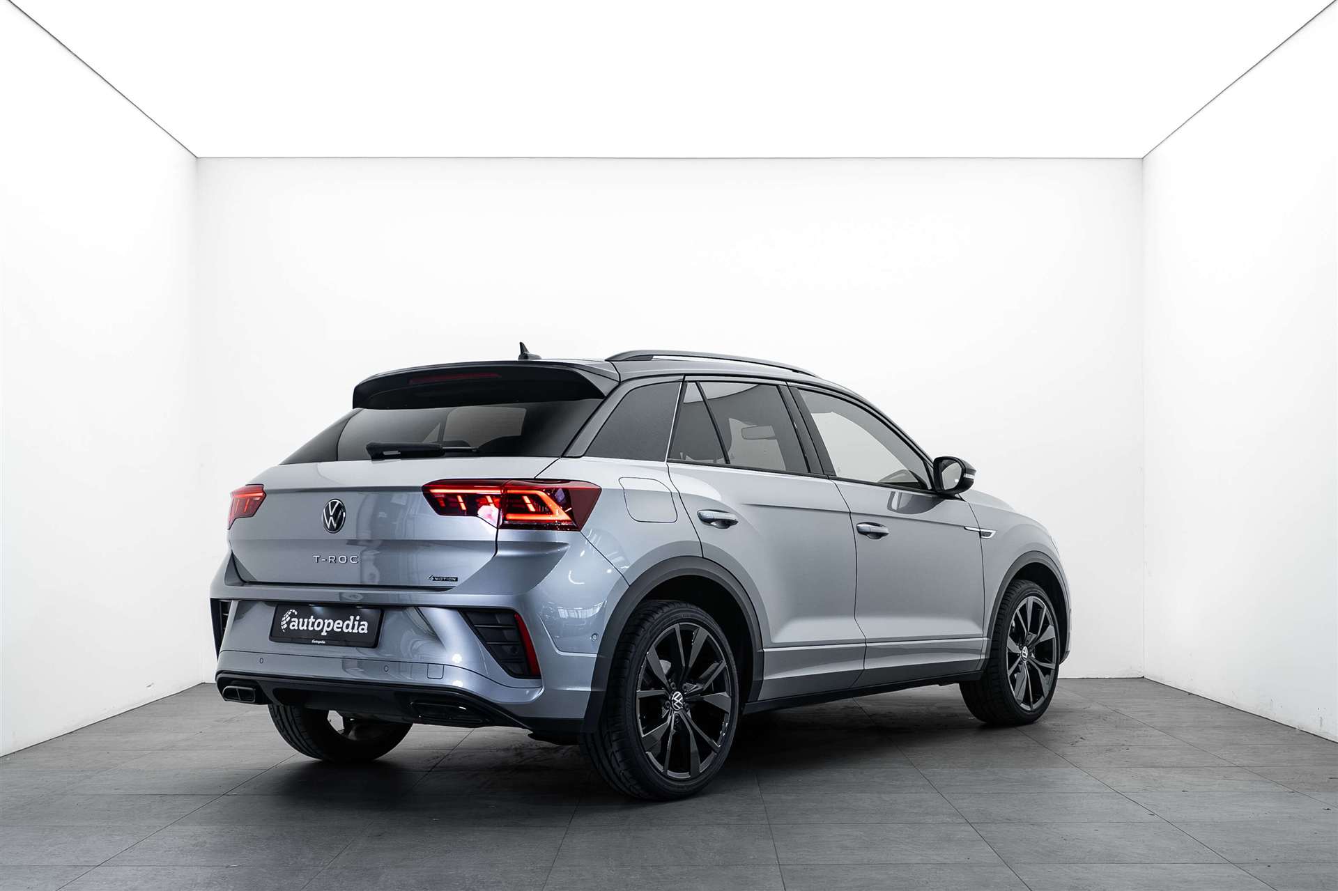 VW T-Roc 2.0 TSI R-Line DSG 4Motion 190PS-image-2