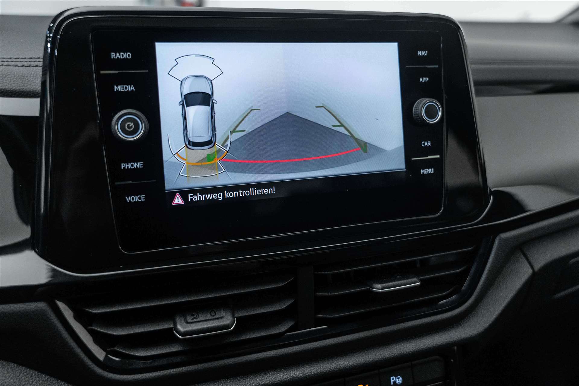 VW T-Roc 2.0 TSI R-Line DSG 4Motion 190PS-image-17