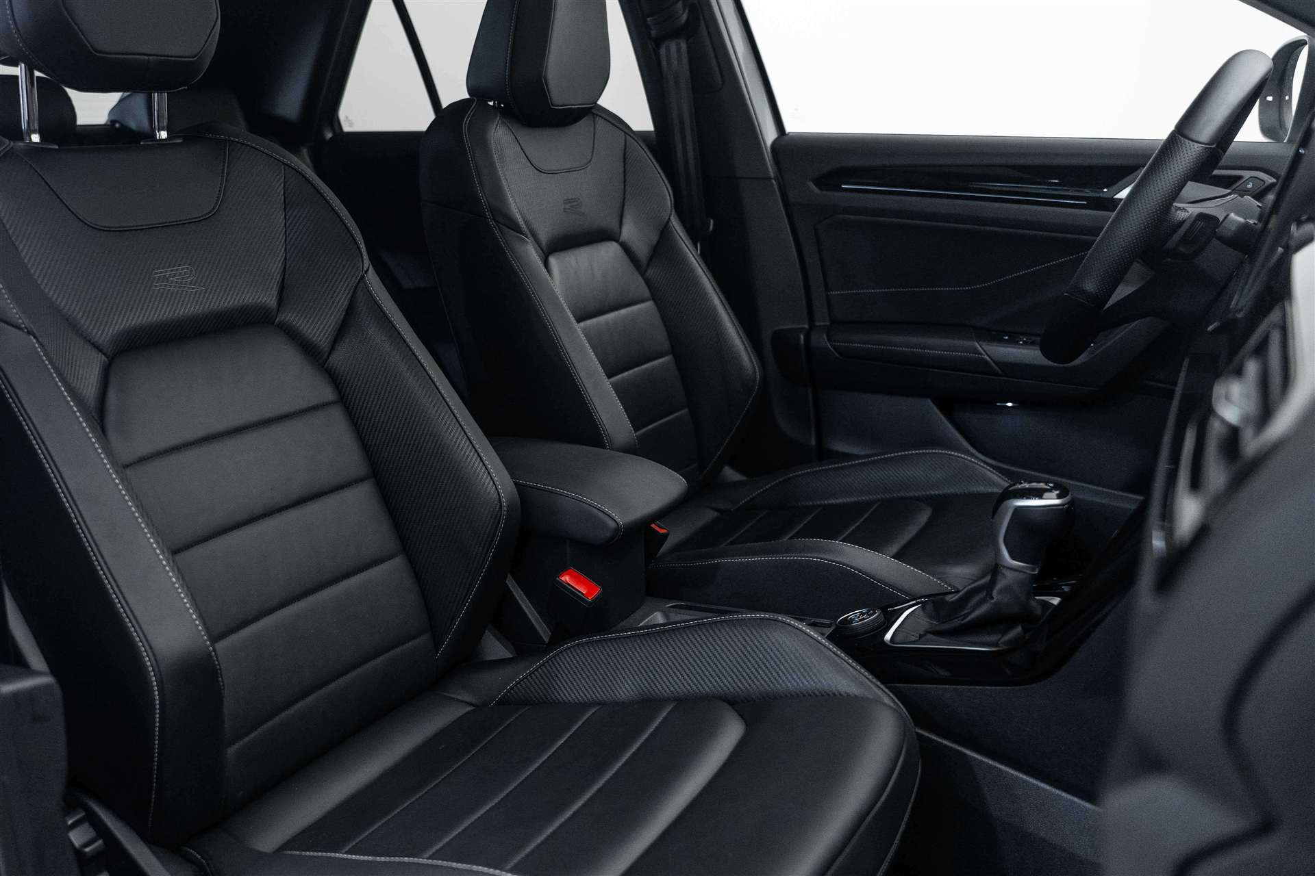 VW T-Roc 2.0 TSI R-Line DSG 4Motion 190PS-image-11