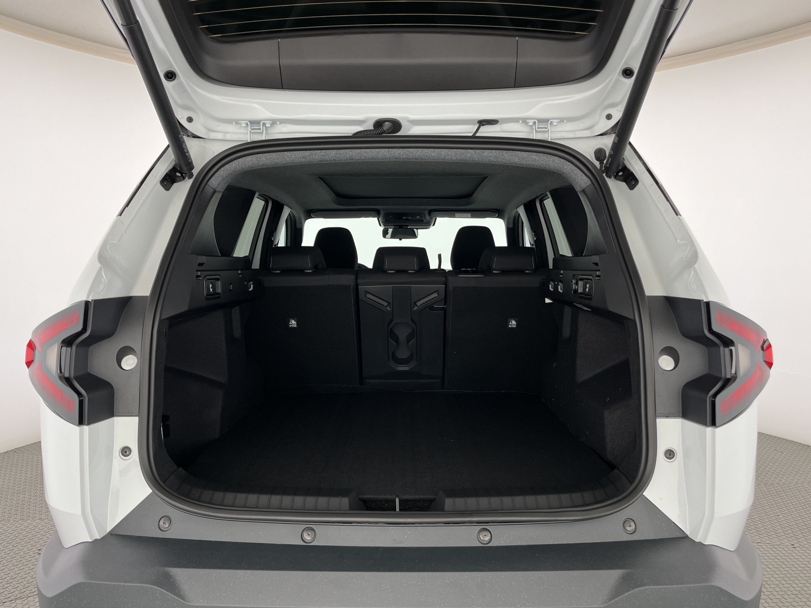 DACIA Bigster 1.2 Hybrid Journey 4WD-image-17