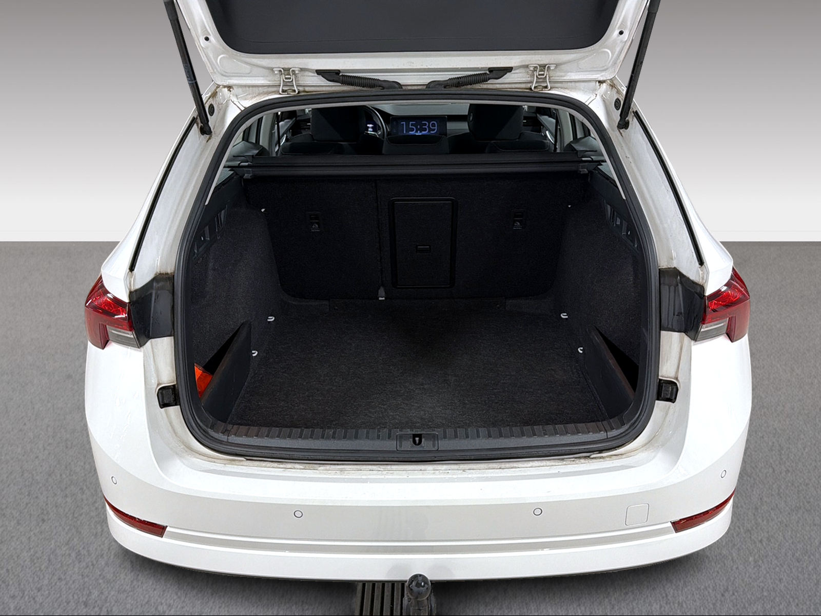 SKODA Octavia Combi 2.0 TDI Ambition 4x4 DSG-image-4
