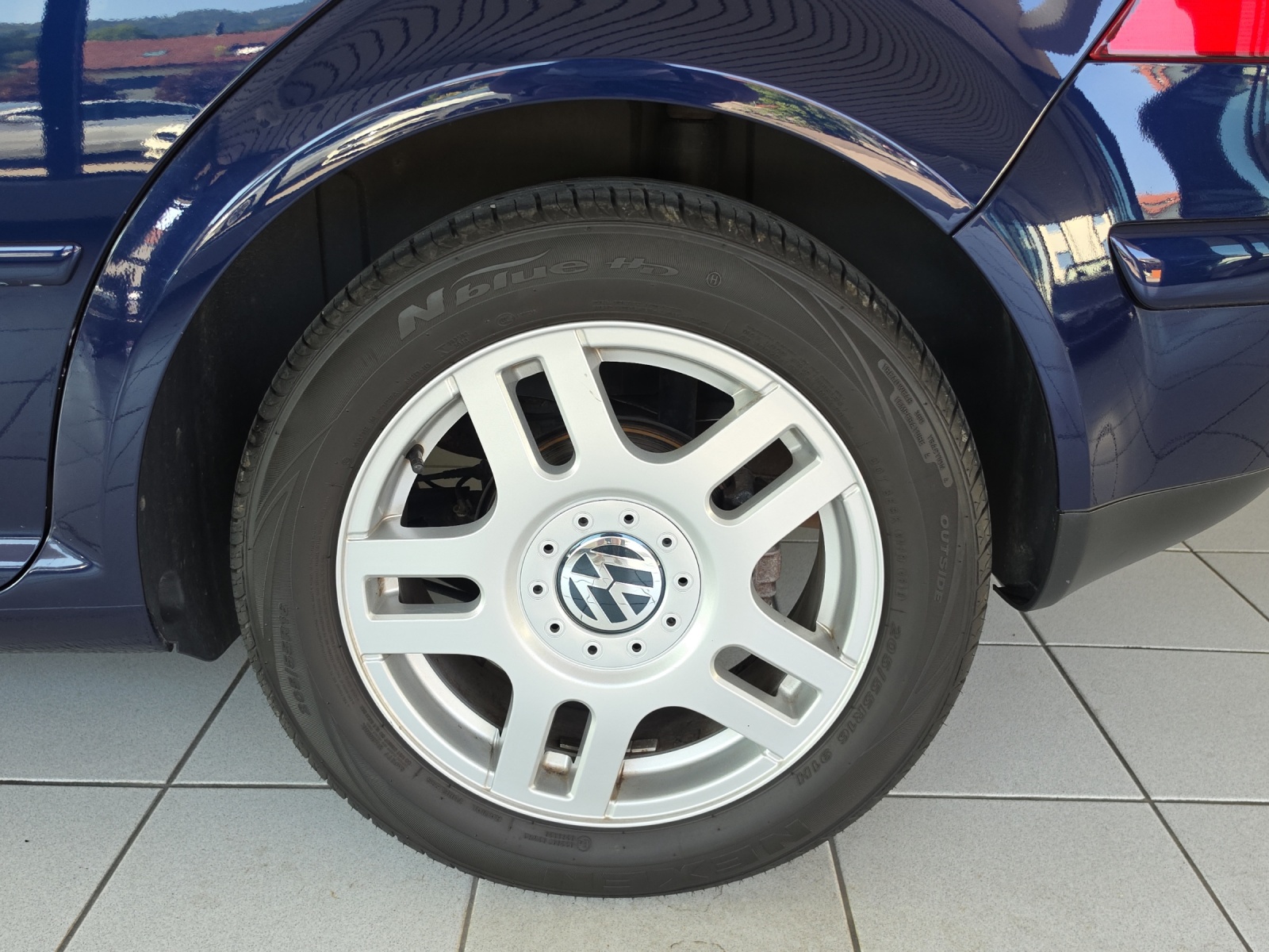 VW Golf 1.8 GTI-image-13