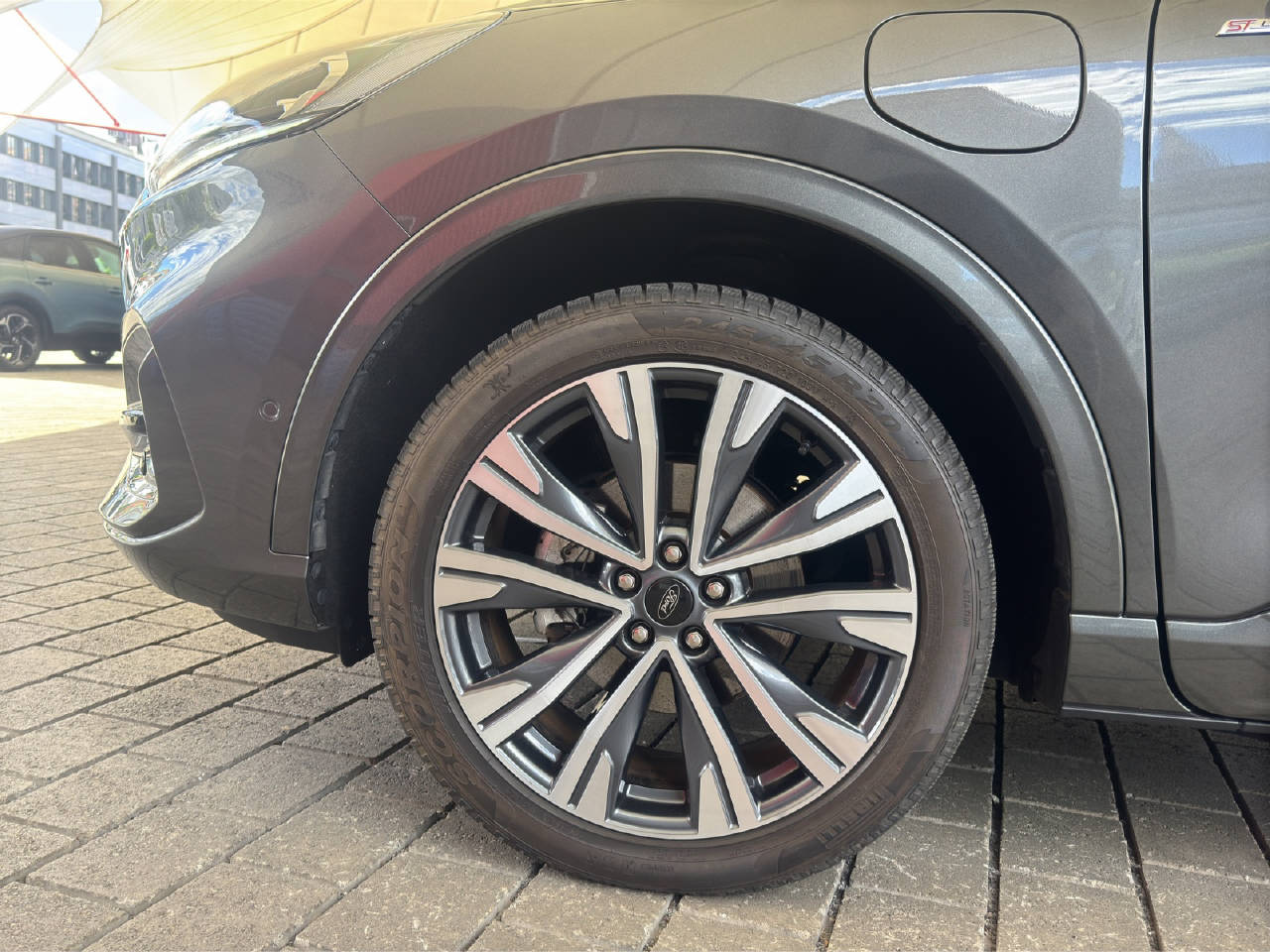 FORD Kuga 2.5 Plug-in Hybrid ST-Line X-image-7