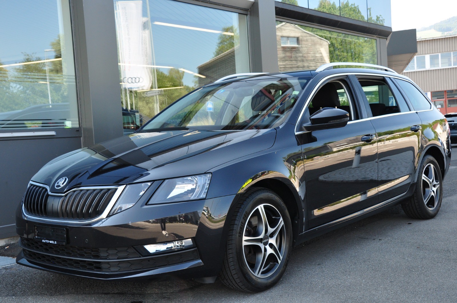 SKODA Octavia Combi 1.4 TSI G-tec Ambition CNG DSG-image-1