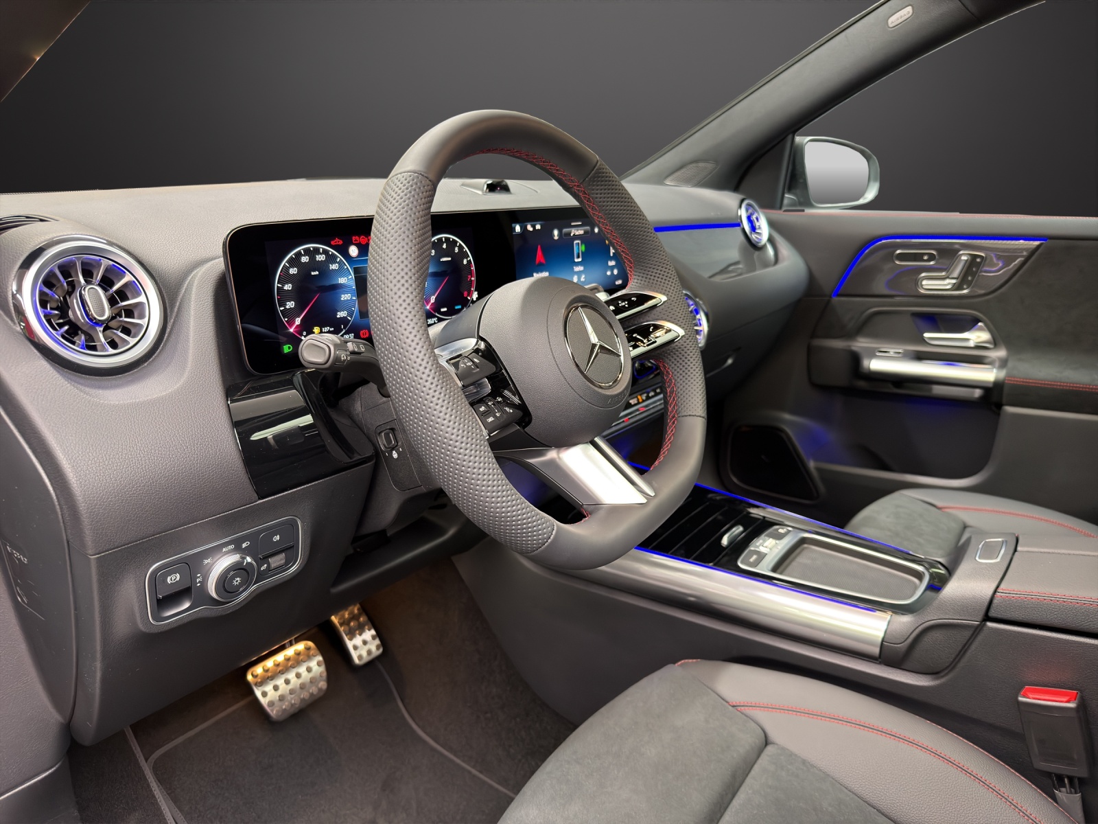 MERCEDES-BENZ GLA 200 Night Star-image-6