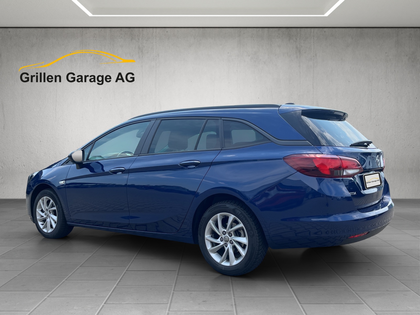 OPEL Astra Sports Tourer 1.4 T Edition S/S-image-2