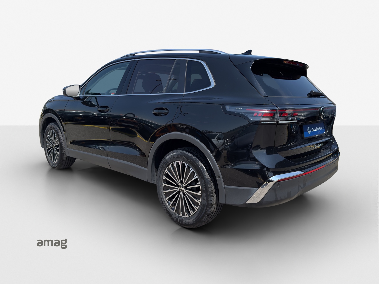 VW Tiguan 2.0 TSI DSG Elegance 4Motion-image-2
