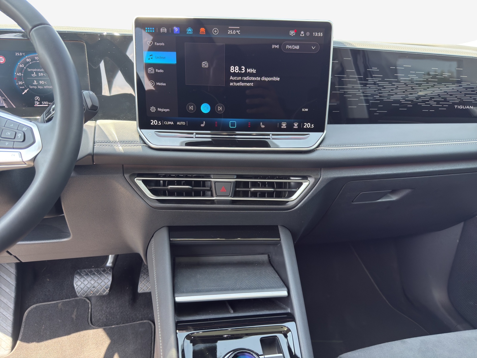 VW Tiguan 2.0 TSI DSG Elegance 4Motion-image-10