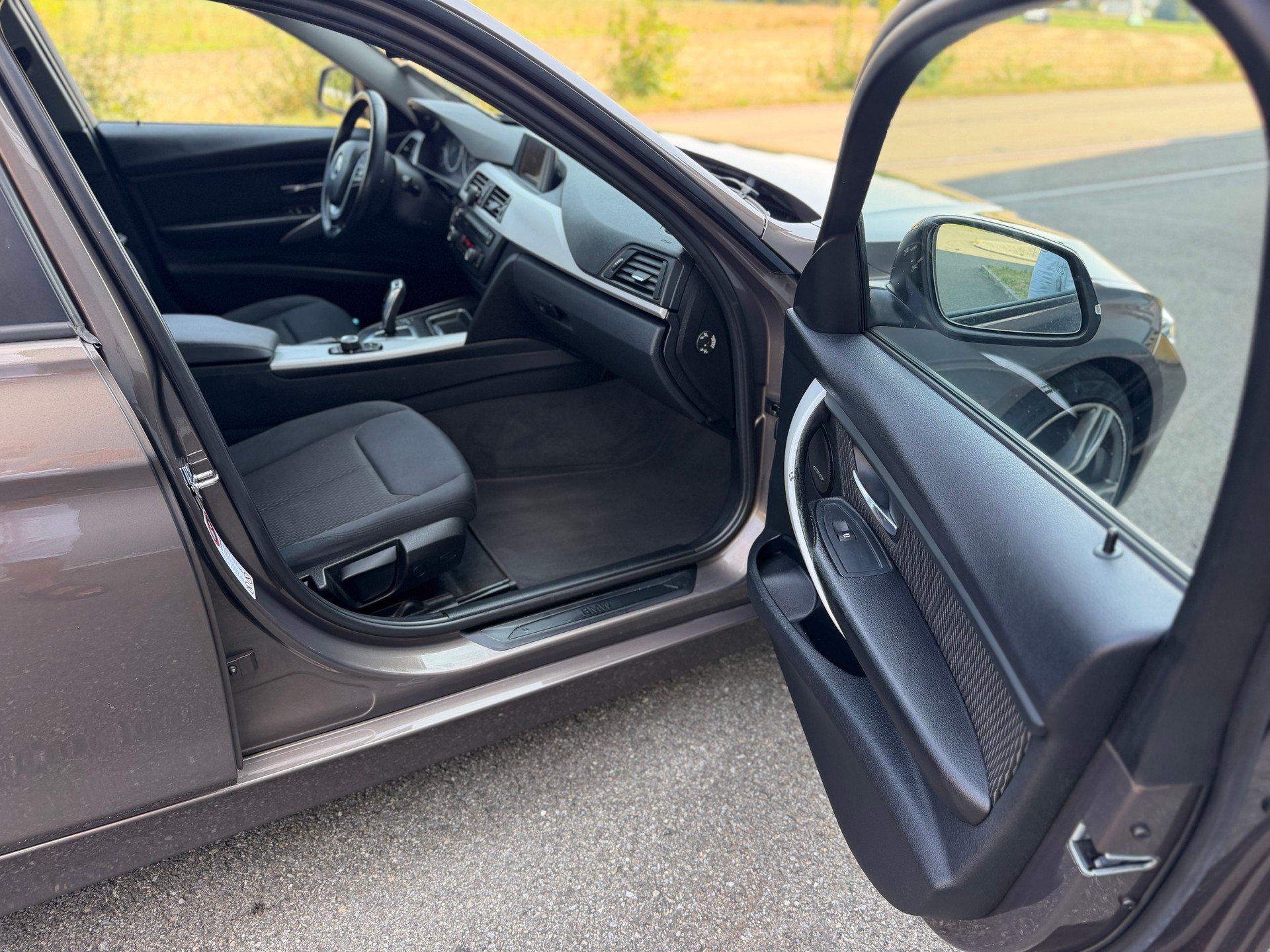 BMW 328i Steptronic-image-18
