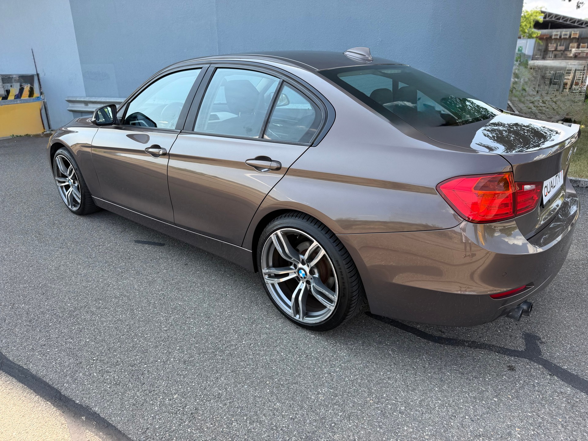 BMW 328i Steptronic-image-13
