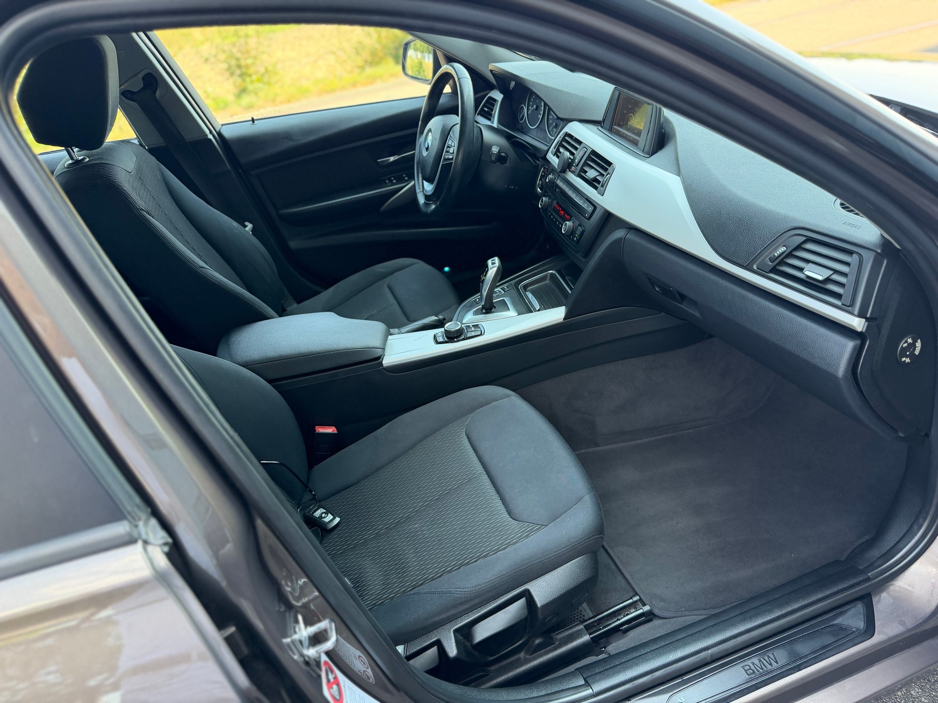BMW 328i Steptronic-image-19