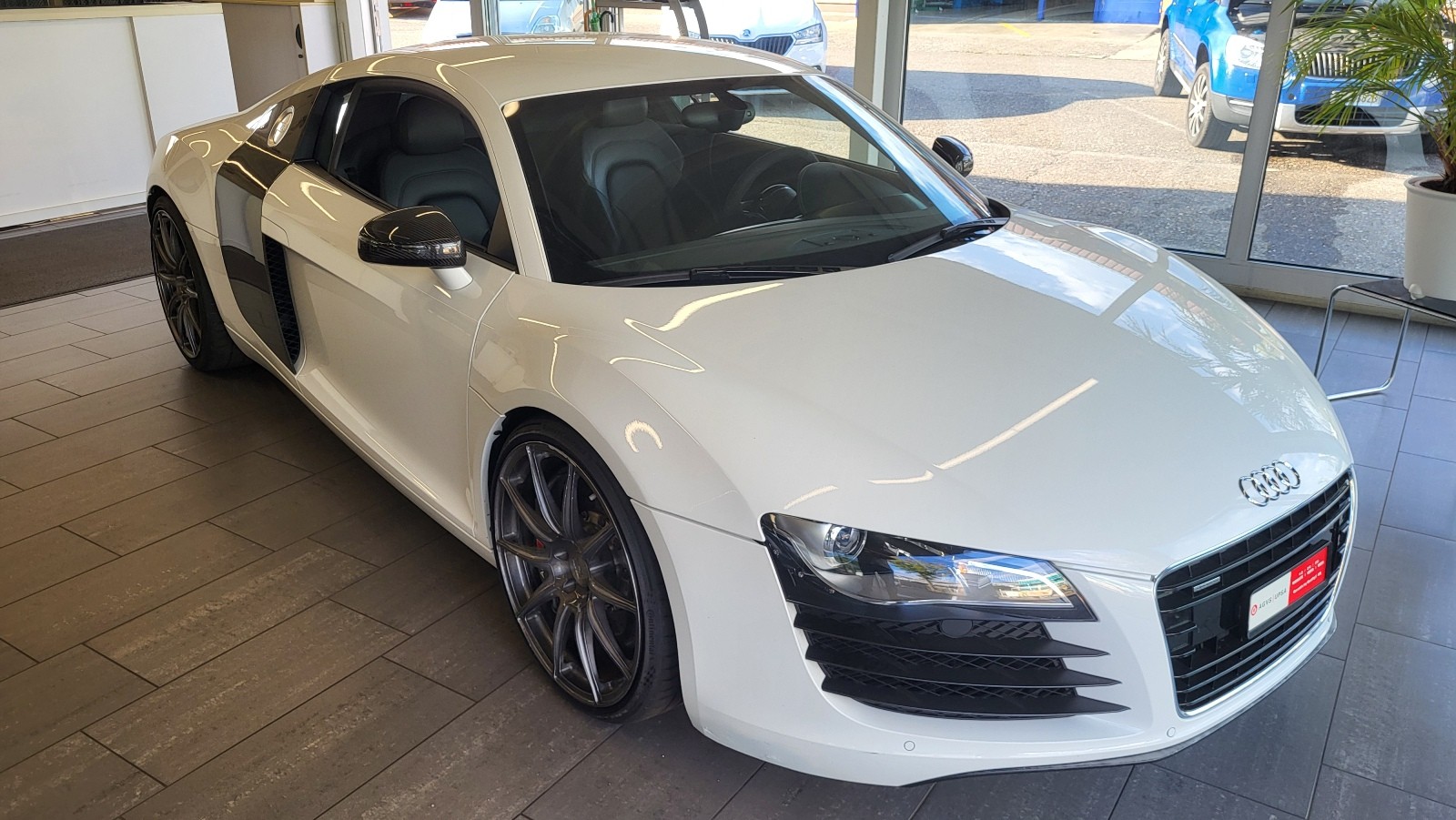 AUDI R8 Coupé 4.2 R-tronic-image-1