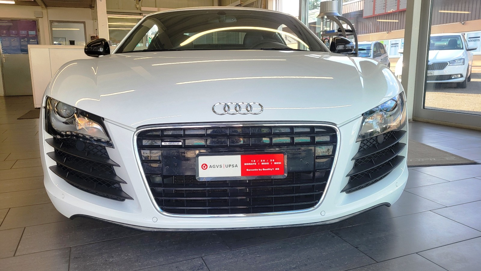 AUDI R8 Coupé 4.2 R-tronic-image-4