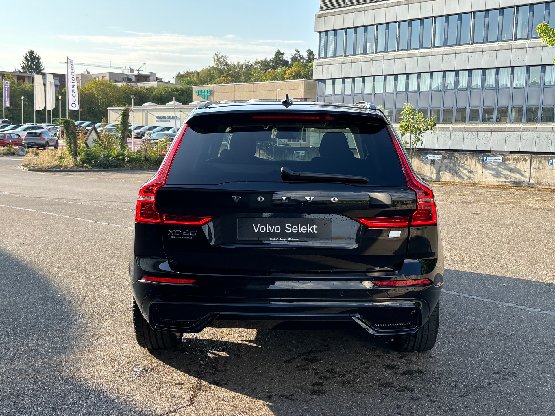 VOLVO XC60 2.0 T6 TE Xcentric eAWD-image-9