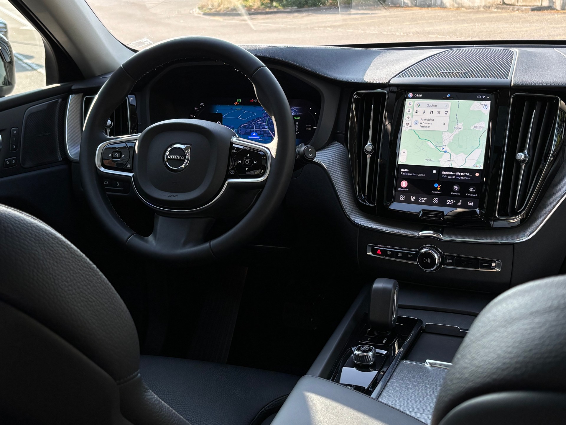 VOLVO XC60 2.0 T6 TE Xcentric eAWD-image-14