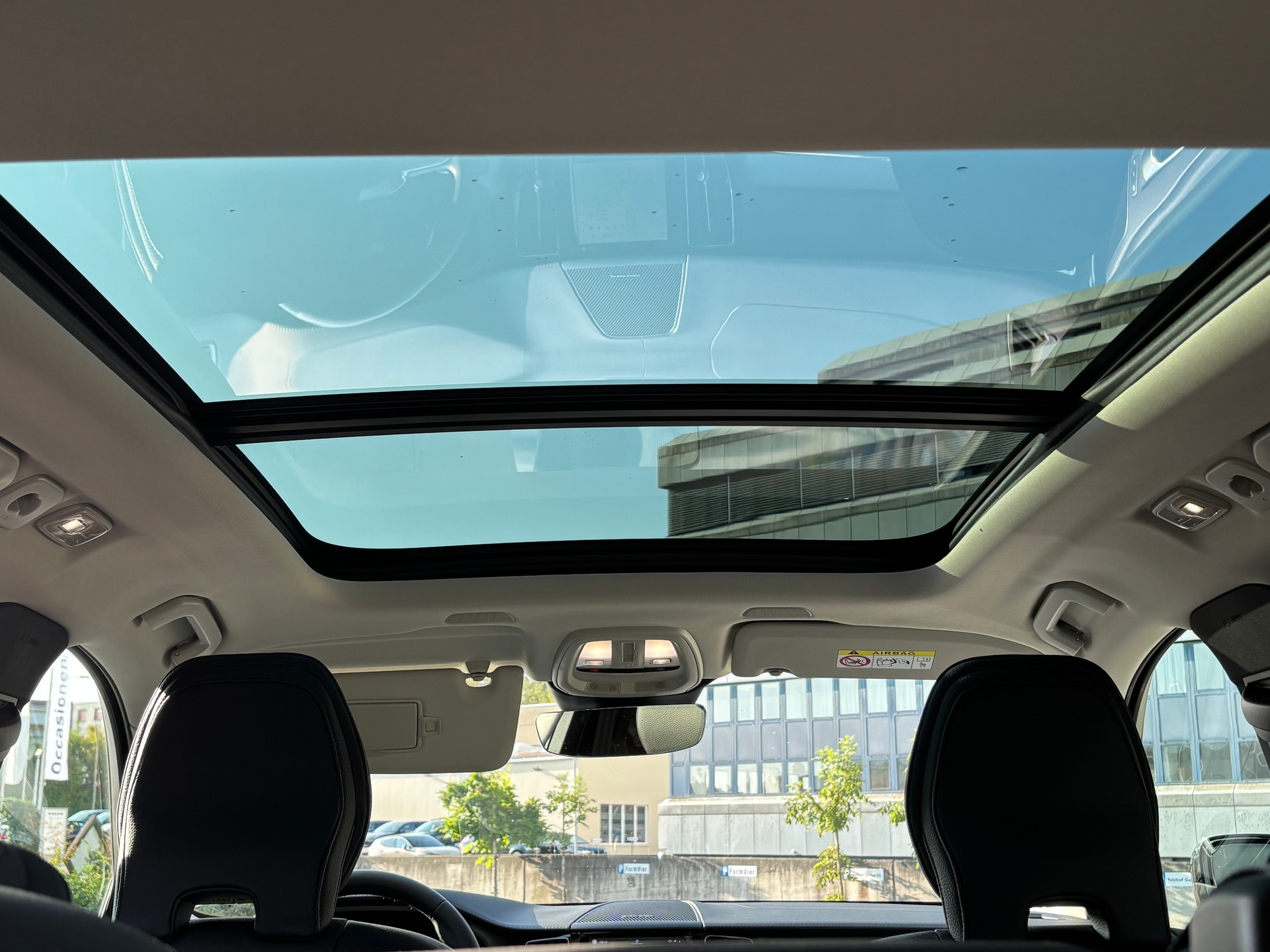 VOLVO XC60 2.0 T6 TE Xcentric eAWD-image-11