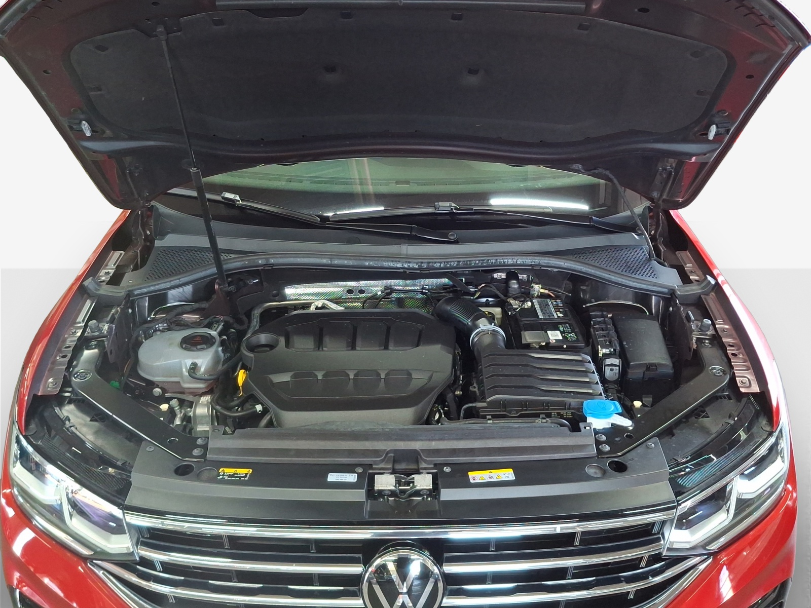 VW Tiguan 2.0TSI Elegance 4Motion DSG-image-15