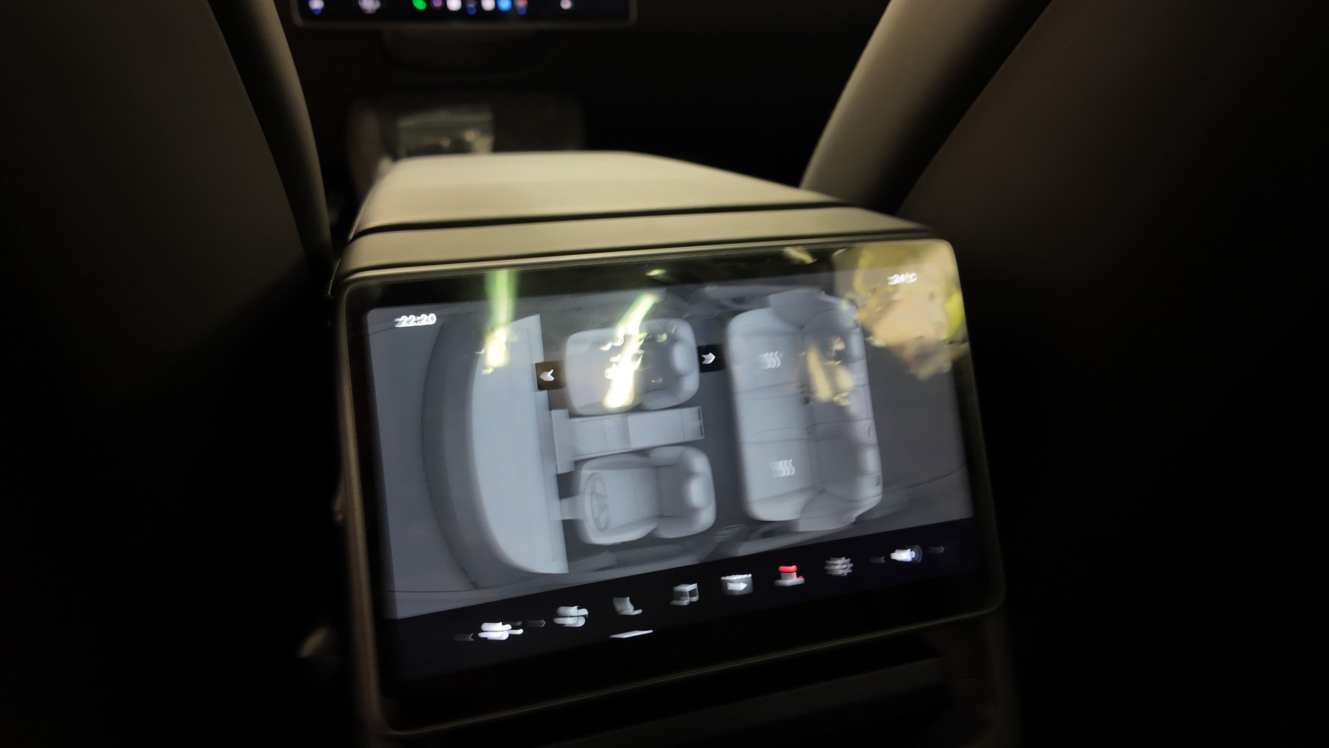 TESLA Model 3 Long Range RWD-image-22