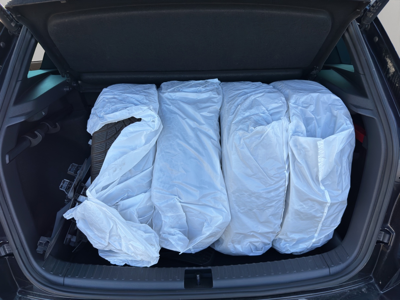 SKODA Karoq 1.5 TSI SportLine DSG-image-15