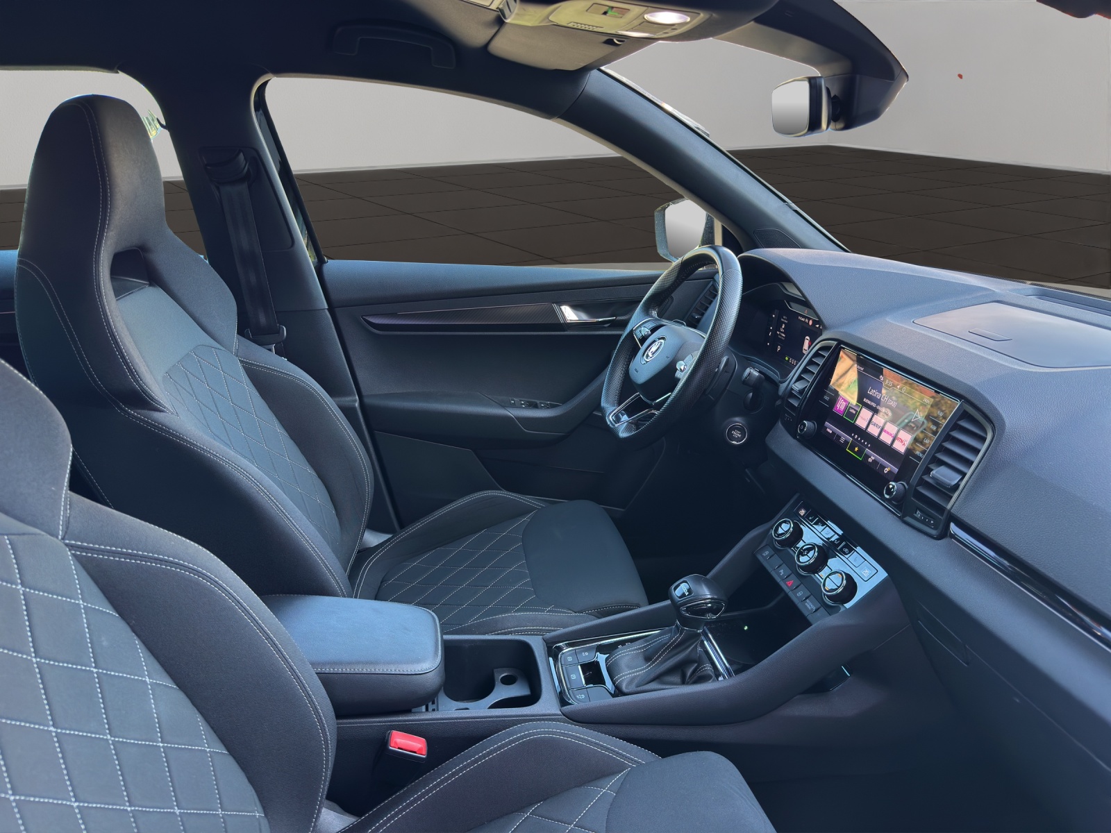 SKODA Karoq 1.5 TSI SportLine DSG-image-14