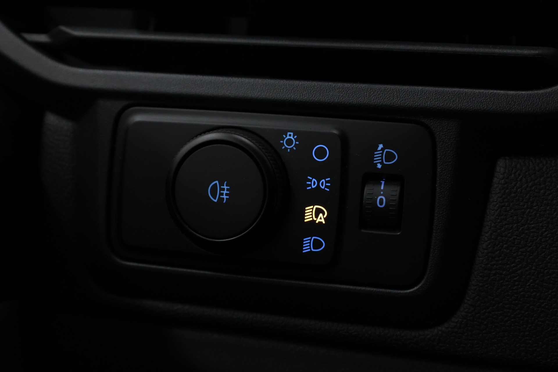 FORD Transit Custom Van 280 L1 2.0 EcoBlue 110 Trend-image-24