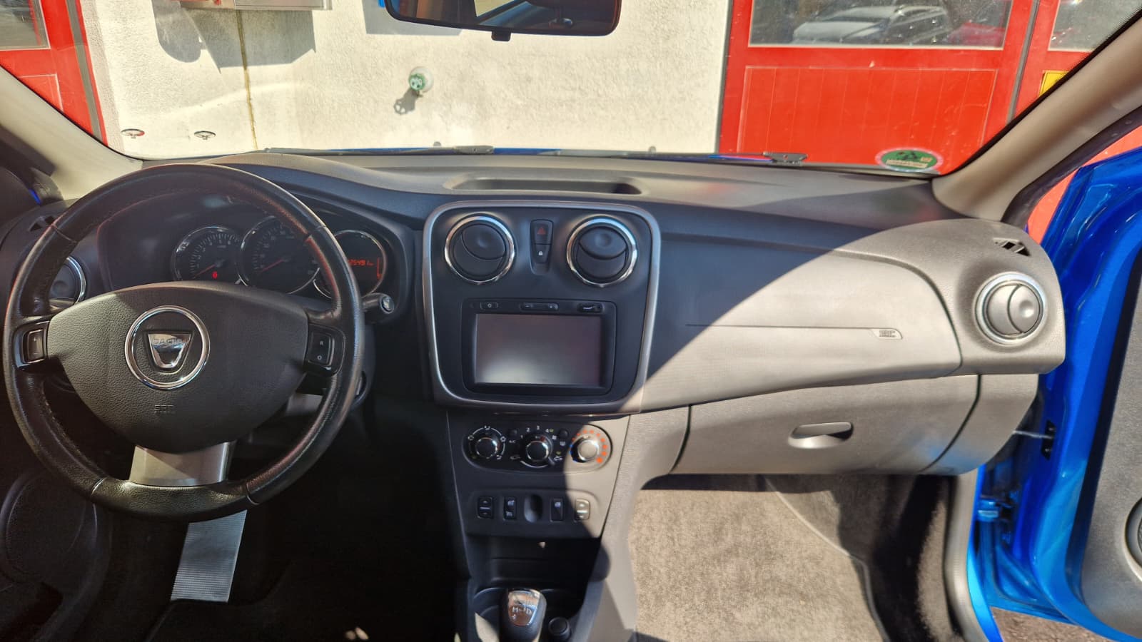 DACIA Sandero Tce 90 Stepway Lauréate Automatic-image-7