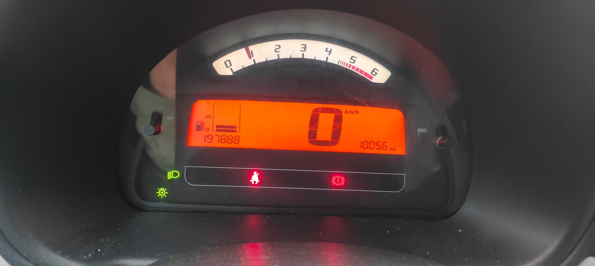 CITROEN 1.6 16V HDi Exclusive-image-4