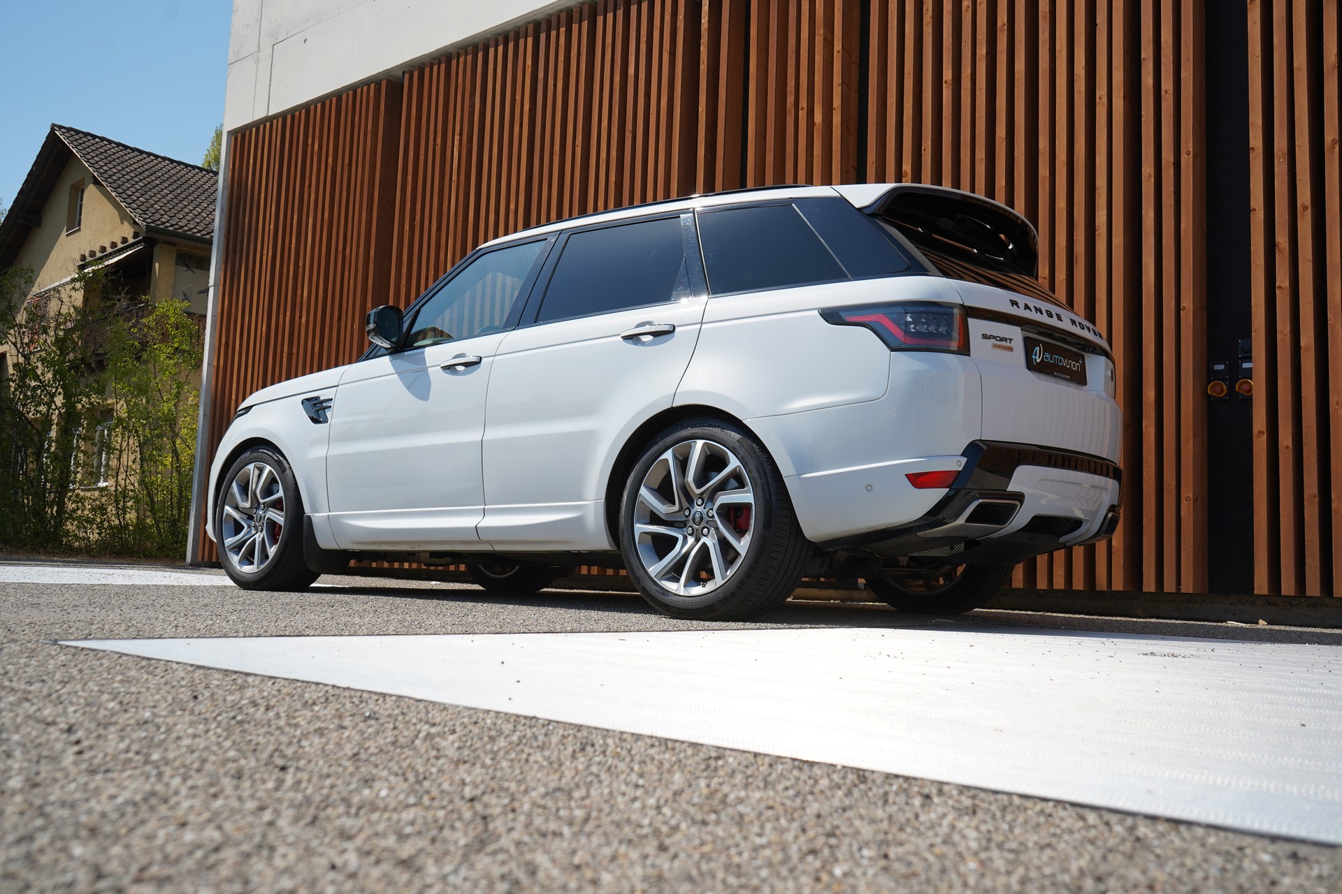 LAND ROVER RANGE ROVER SPORT 4.4 SDV8 AUTOBIOGRAPHY DYNAMIC AUTOMATIC BLACK l 340 PS-image-5