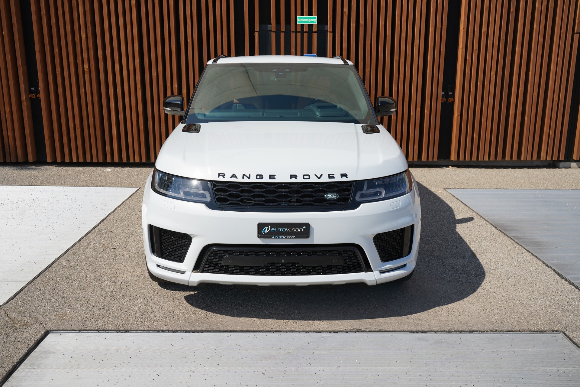 LAND ROVER RANGE ROVER SPORT 4.4 SDV8 AUTOBIOGRAPHY DYNAMIC AUTOMATIC BLACK l 340 PS-image-12