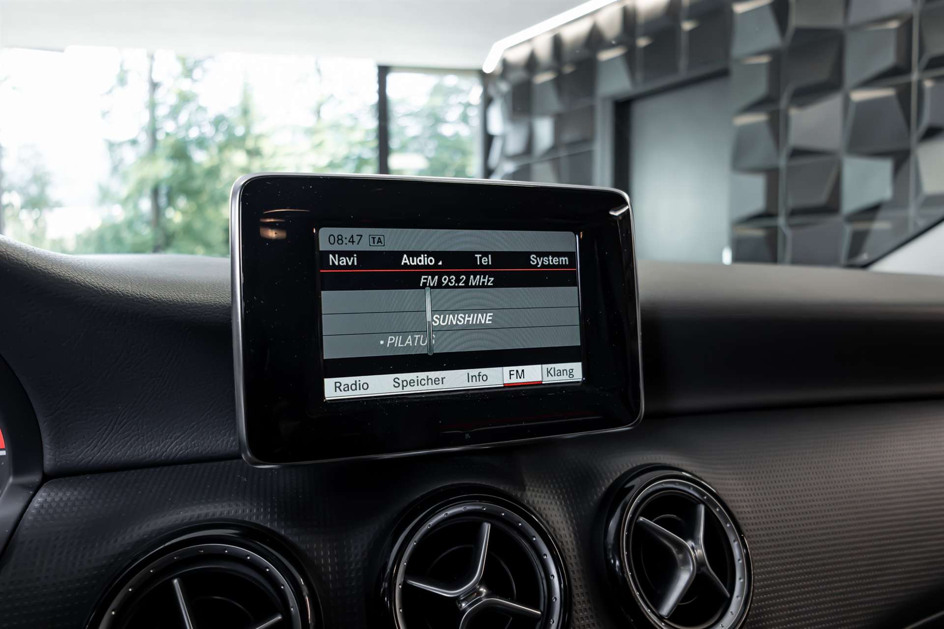 MERCEDES-BENZ A 180 Style 7G-DCT-image-15
