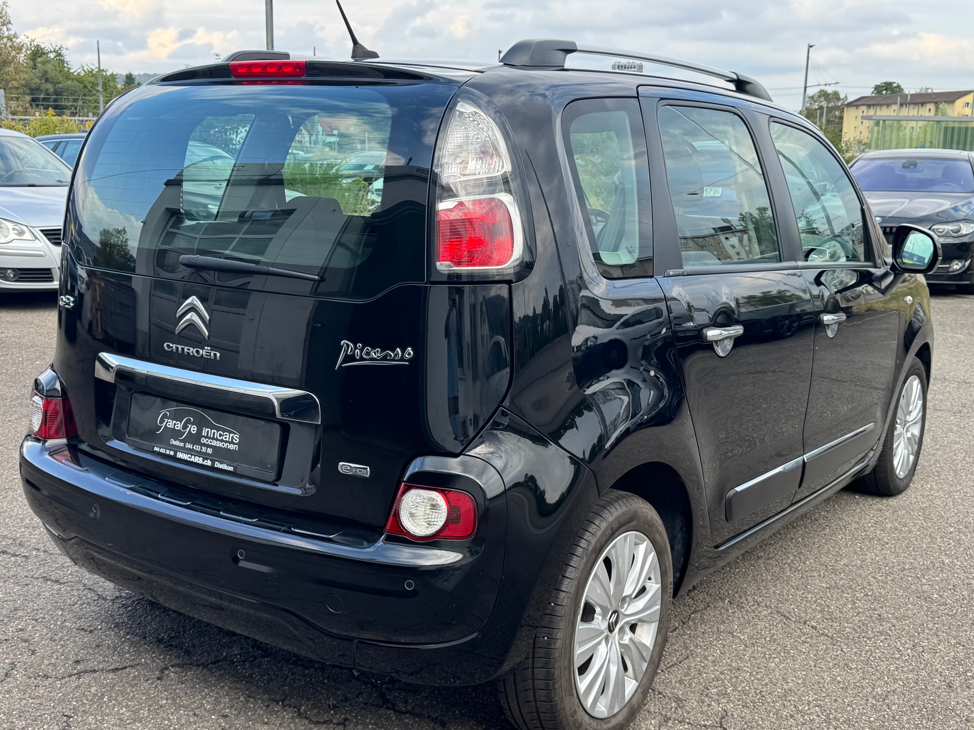 CITROEN C3 Picasso 1.6 HDi Exclusive EGS6-image-3