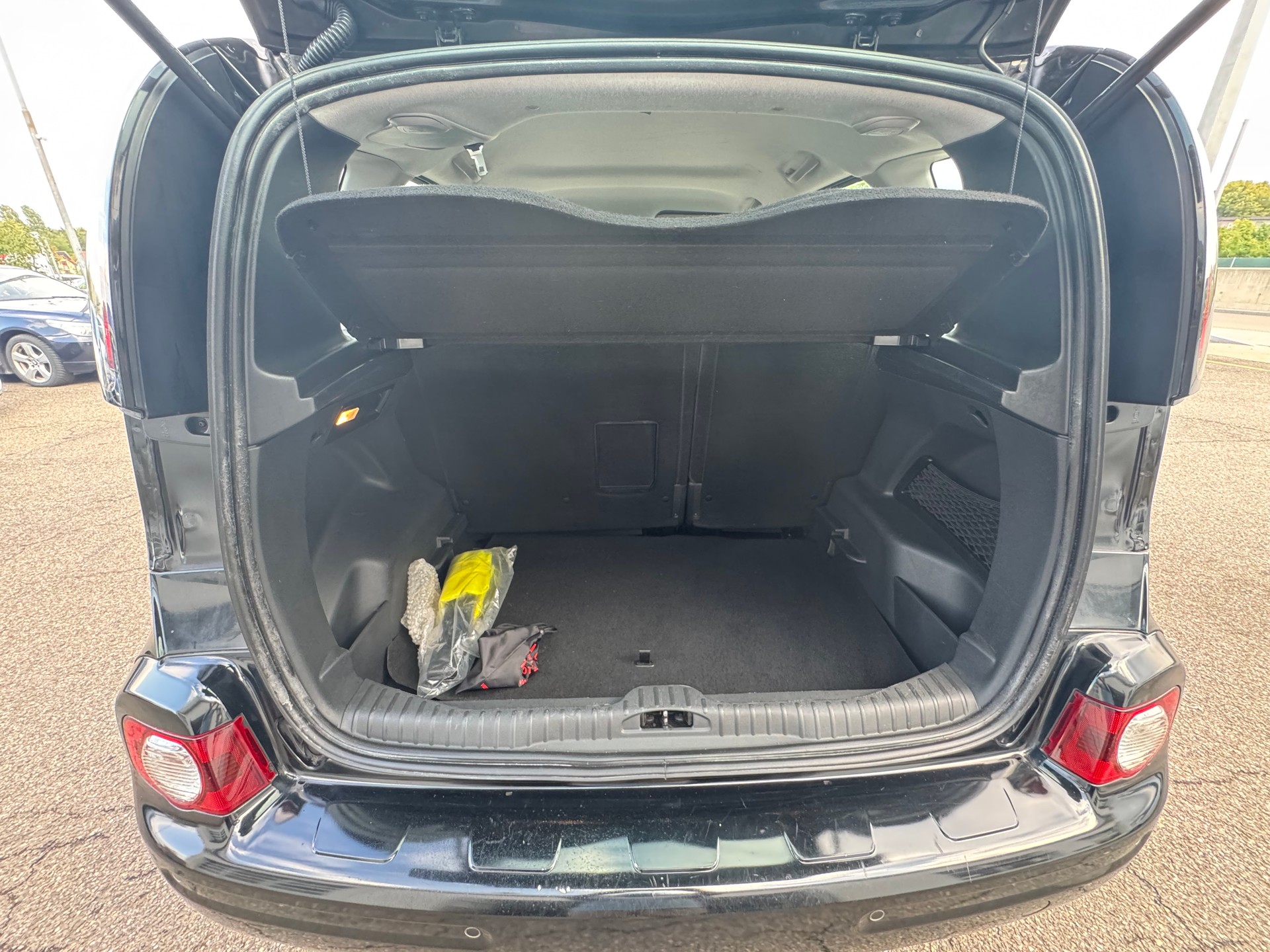 CITROEN C3 Picasso 1.6 HDi Exclusive EGS6-image-7