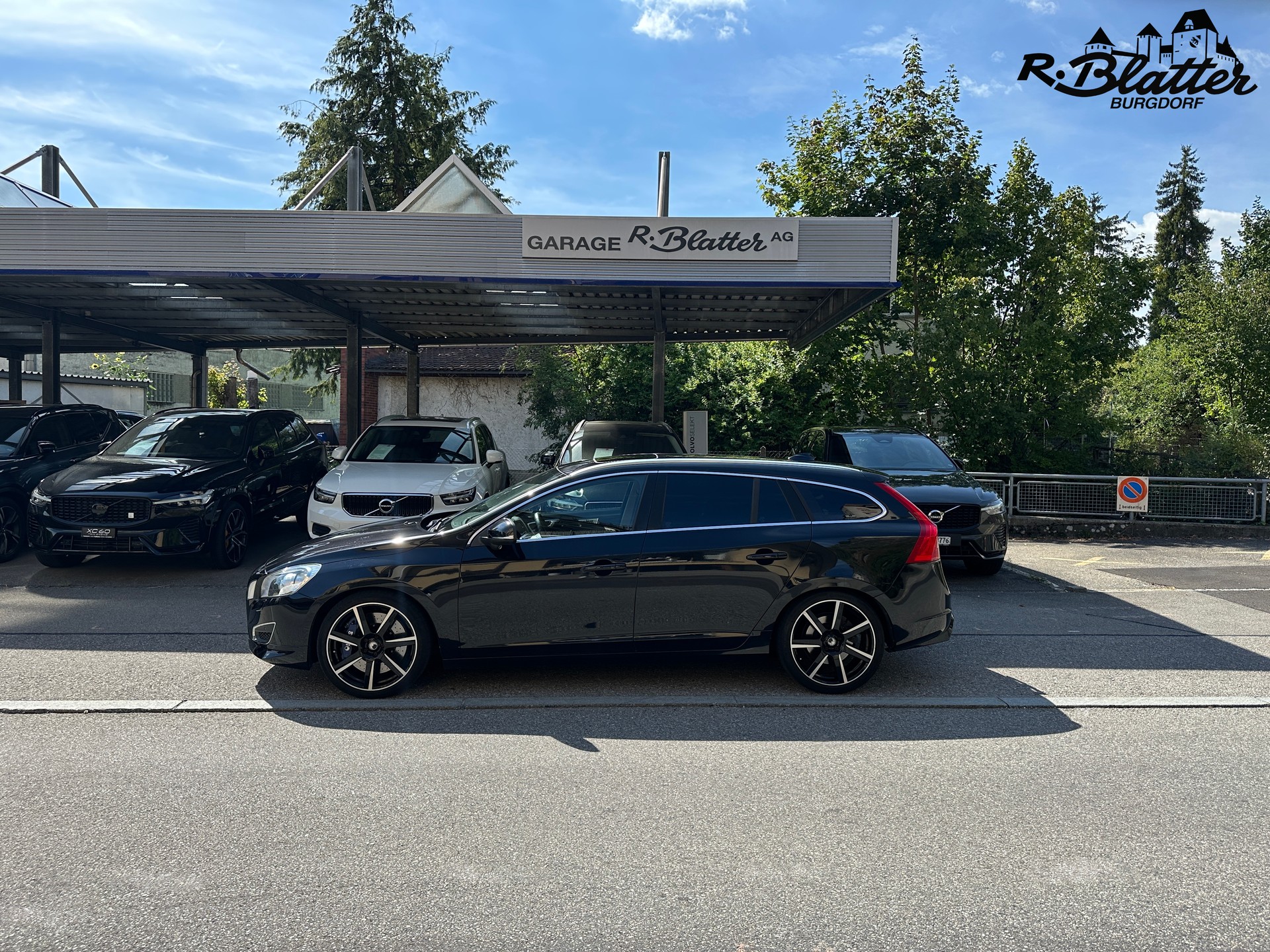 VOLVO V60 T6 AWD Summum Heico Geartronic-showroom-element-2