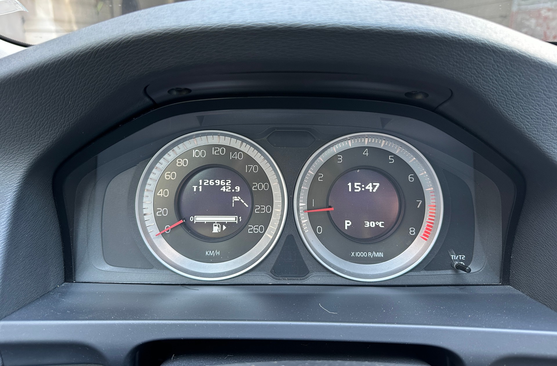 VOLVO V60 T6 AWD Summum Heico Geartronic-image-6