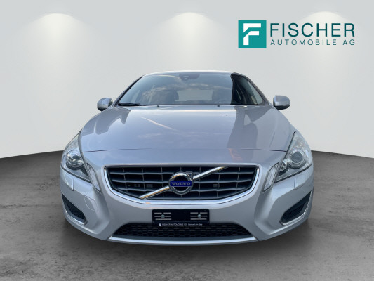 VOLVO V60 D5 AWD Summum-image-3