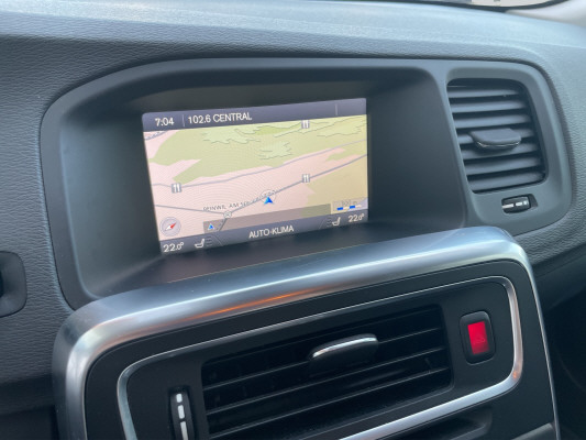 VOLVO V60 D5 AWD Summum-image-11