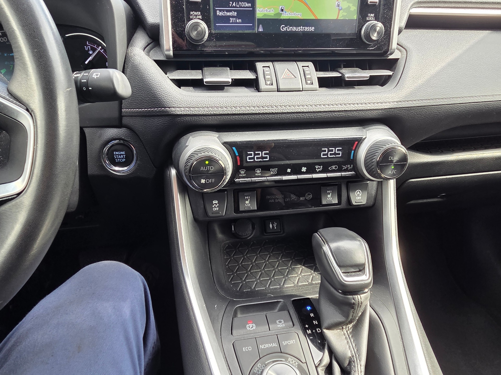 TOYOTA RAV-4 2.0 Trend Multidrive S 4WD-image-13