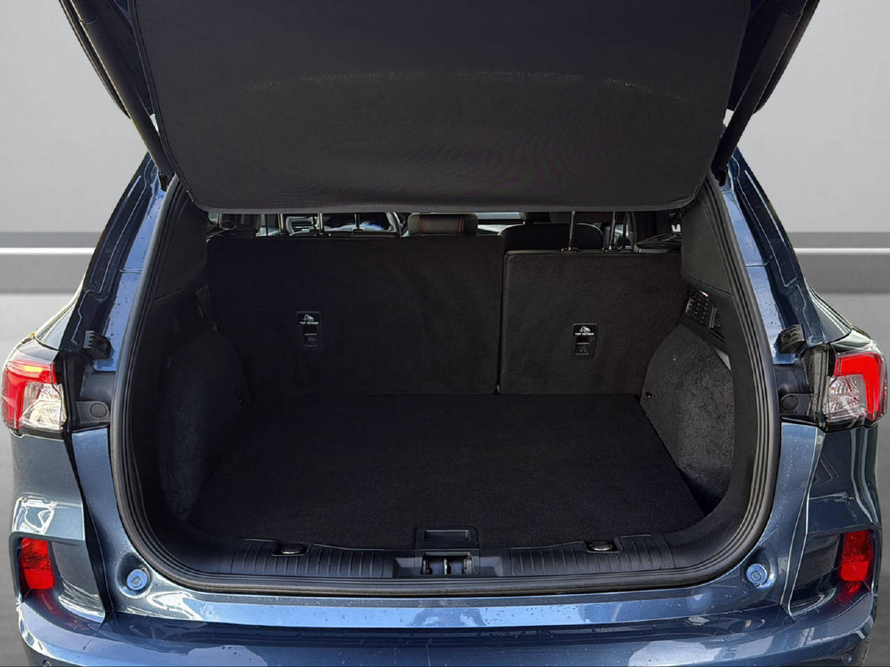 FORD Kuga 2.5 Hybrid ST-Line X 4x4-image-6