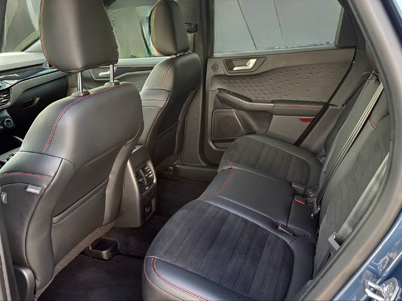 FORD Kuga 2.5 Hybrid ST-Line X 4x4-image-9