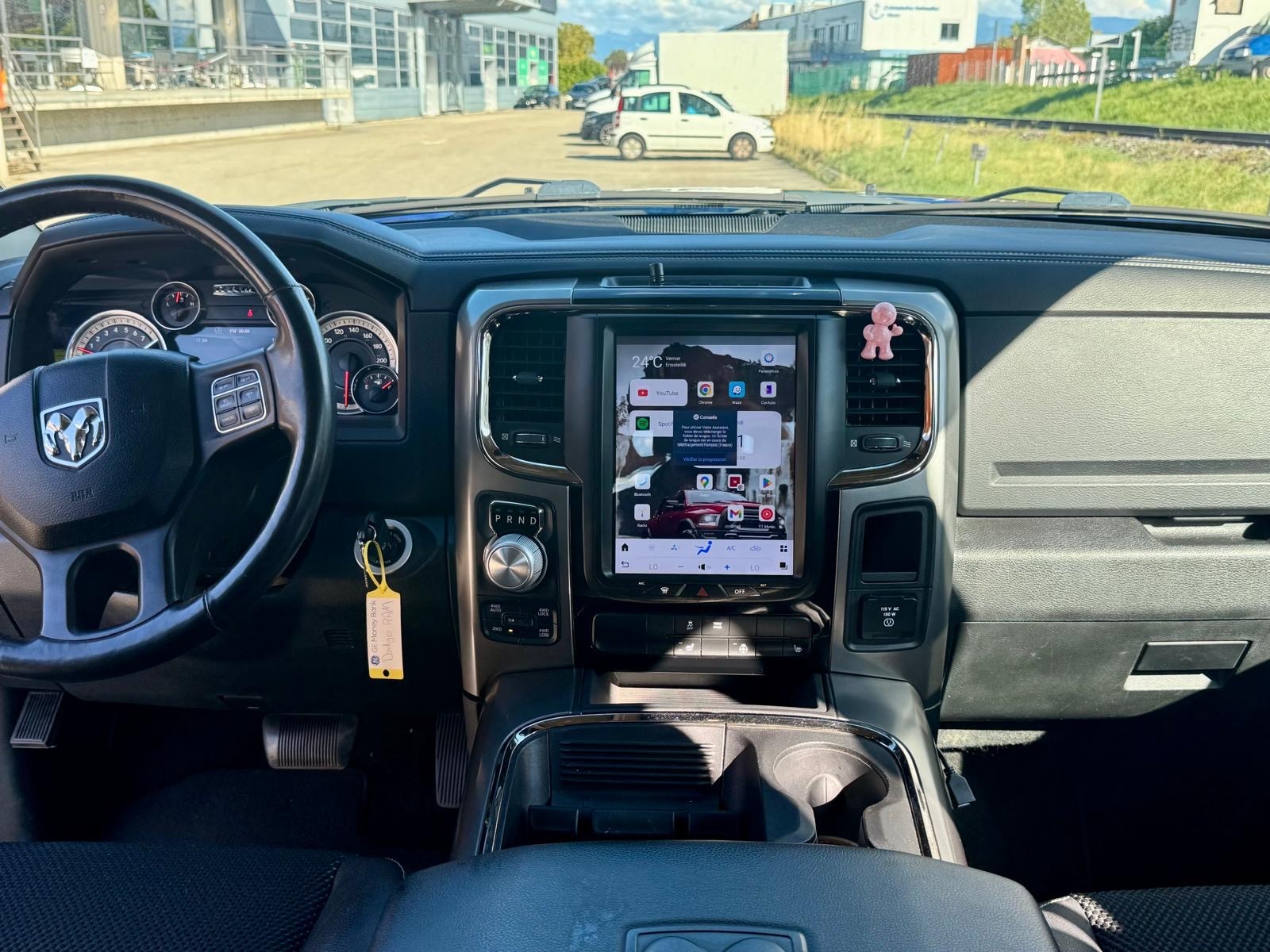 DODGE 1500-showroom-element-2