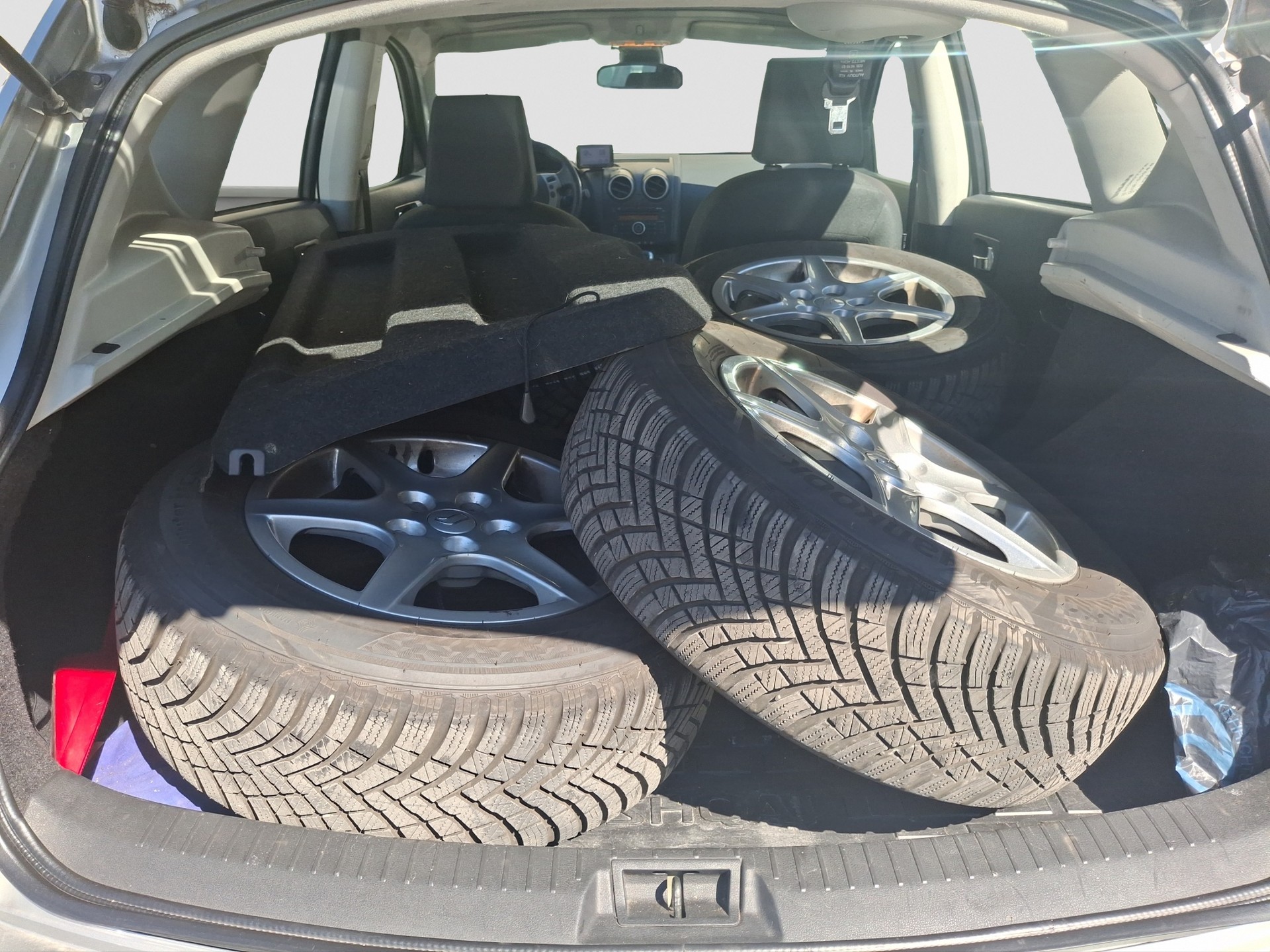 NISSAN Qashqai 2.0 dCi 4WD tekna Automatic-image-4