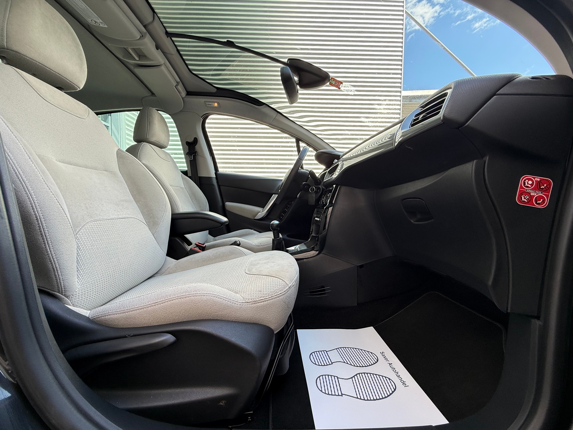 CITROEN C3 1.6i 16V Exclusive-image-7